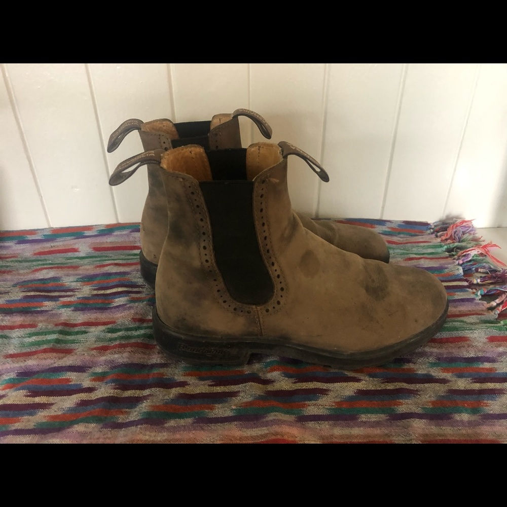 9.5 Blundstones pre broken in
